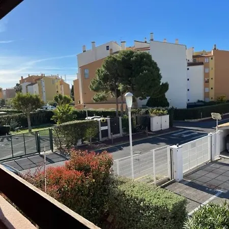 Rénové Avec Clim, Parking, Piscine—proche Commerces, Et Port Au Cap D'agde - Fr-1-749-6